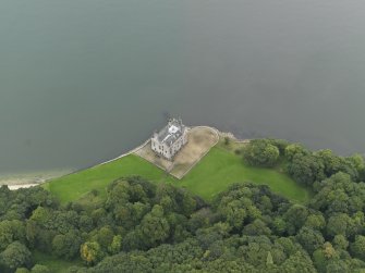 Oblique aerial view centred on the Castle, taken from the S.