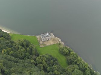 Oblique aerial view centred on the Castle, taken from the SE.