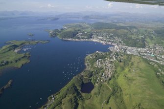 General oblique aerial view of Oban, taken from the SSW.