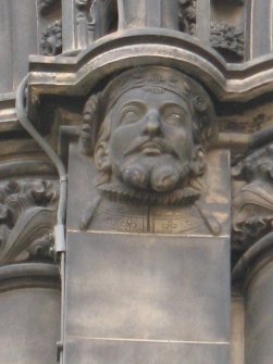 View of King James V, at top of pilaster on N side (facing N).