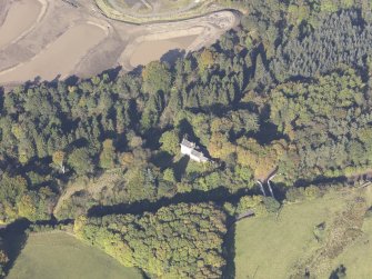 Oblique aerial view of Castlecary Castle, taken from the SE.