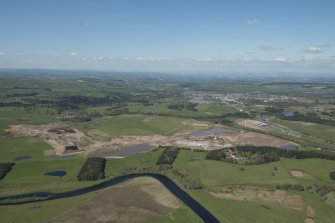 General oblique aerial view of the Upper Clyde Valley centred on  Hyndford Quarry, looking to the W.