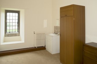 Interior. 1st floor, south range , view of specimen bedroom