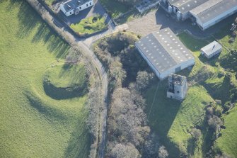 Oblique aerial view of Carleton Castle and Little Carleton Motte, looking S.
