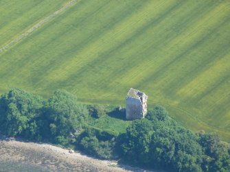 Overhead aerial view of Castle Craig tower house, S shore of Cromarty Firth, looking SE.