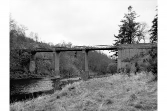 Hutton Bridge
General view from N