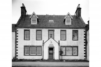 Ardpatrick House.
View of central block on main front.
