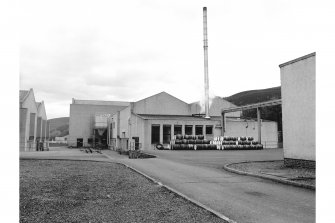 Tomintoul-Glenlivet Distillery
General View