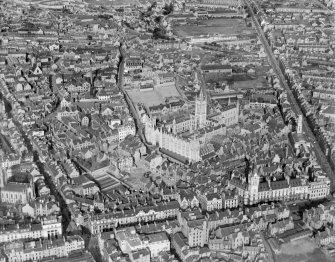 Aberdeen, general view, showing University of Aberdeen Marischal College and Union Street.  Oblique aerial photograph taken facing north.