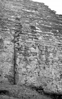 Castle Sween, interior.
View of pilaster in North-West side.