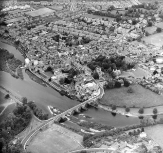 General View Kelso, Roxburghshire, Scotland. Oblique aerial photograph taken facing North/West. 