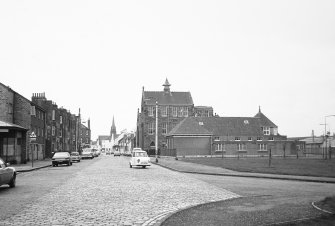 Newhaven, Main Street, General.
View from East after redevelopment.