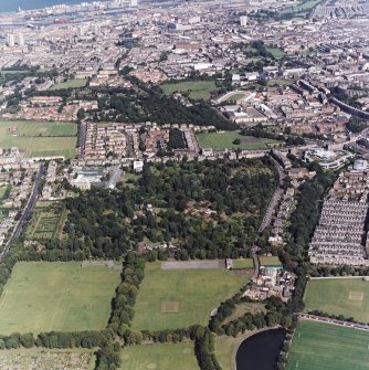Edinburgh, oblique aerial view, taken from the SW, centred on the Royal Botanic Gardens with the Stockbridge Colonies to the centre right. Powderhall Stadium and the Tanfield headquarters of Standard Life Assurance are visible in the top half of the photograph.