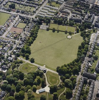 Oblique aerial view centred on the park and pavilion, taken from the NW.