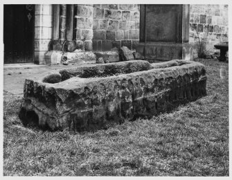 Dalmeny Church, Coffin