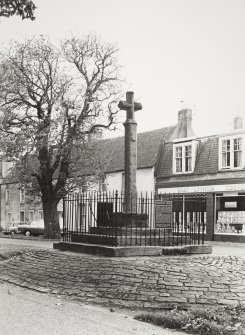 Ormiston Cross, East Lothian.  General Views