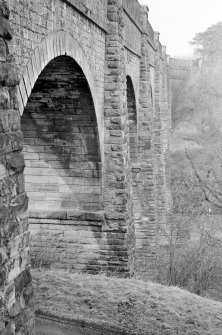 View of Almond Aqueduct, Union Canal.