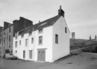 View of Bell Rock Tavern and adjacent building, Shorehead, St Andrews, from north east.