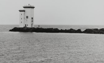 Port Ellen Lighthouse.
View from North West.