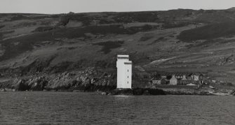 Port Ellen Lighthouse.
Distant view from East.