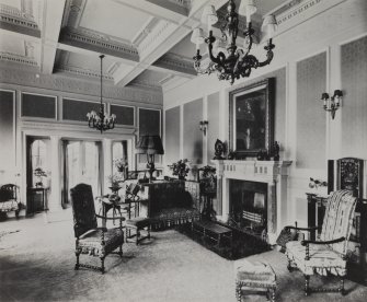 Interior.
General view of sitting-room.