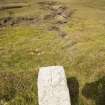 Dùnan Mòr, boundary stone, view from the SSW.