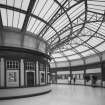 Stirling railway station. Interior.
Concourse and former booking office.