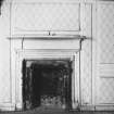 Bolection-fireplace, East room (front), 2nd floor