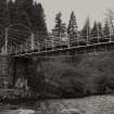 Haughs of Drimmie, suspension bridge.
Detail of West half of bridge from South-East.