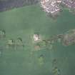 Oblique aerial view centred on Clackmannan Tower, taken from the SSW