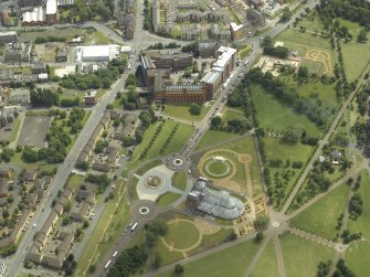 General oblique aerial view centred on Glasgow Green, the factory and the muesum, taken from the WNW.