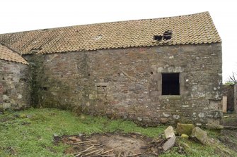 Building to SE of steading, view from E showing blocked windows