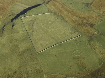 Oblique aerial view centred on the remains of the township, taken from the SSW.