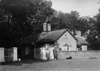 View of a gate lodge, Kinnaird House
