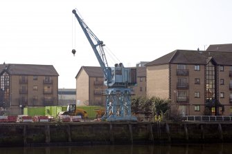 Location view of travelling crane from NNE