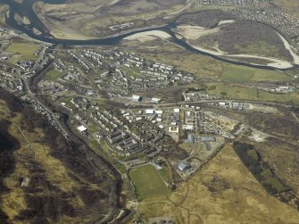 General oblique aerial view centred on the town, taken from the ESE.