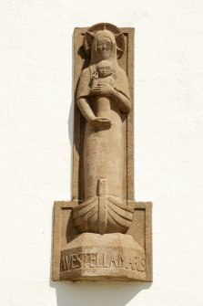 Detail of Hugh lorimer sculpture.