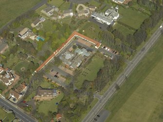 Oblique aerial view centred on Craigend House Hotel, taken from the SW.