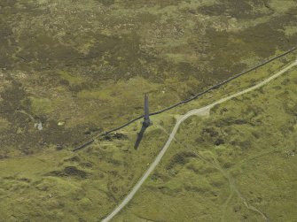 Oblique aerial view centred on the monument, taken from the NNW.