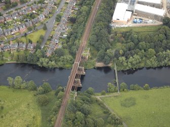 Oblique aerial view centred on the bridge, taken from the W.