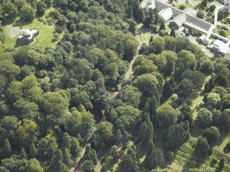 Oblique aerial view centred on the observatory, taken from the NW.