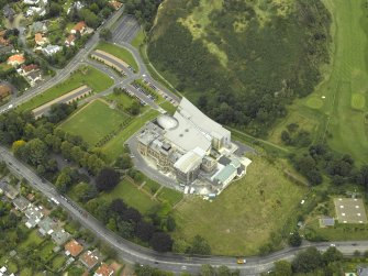 Oblique aerial view centred on the new business school extension of Napier University, Craiglockhart Campus, taken from the SW.