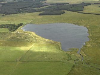 Oblique aerial view centred on the reservoir, taken from the S.