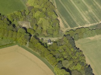Oblique aerial view centred on the lodge, taken from the SE.