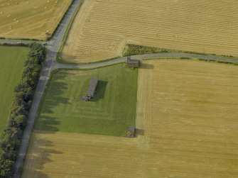 Oblique aerial view centred on the radar station, taken from the SE.