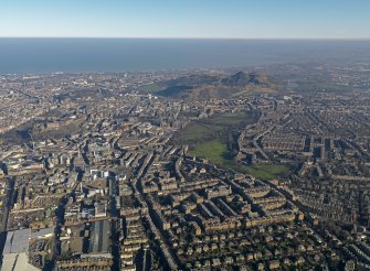 General oblique aerial view of centred on the Merchiston district, taken from the W.