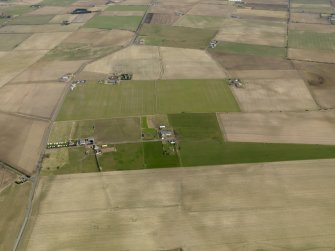 General oblique aerial view centred on the smallholdings, taken from the SW.