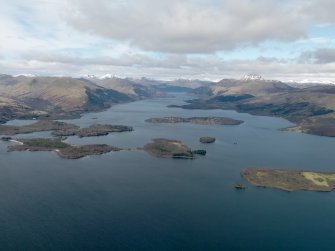 General oblique aerial view centred on Loch Lomond and the Islands, taken from the SSE.
