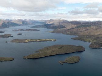 General oblique aerial view centred on Loch Lomond and the Islands, taken from the SSE.