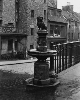"Greyfriars Bobby" statue with Candlemaker Row behind.

Edinburgh Photographic Society Survey of Edinburgh and District, Ward XIV George Square